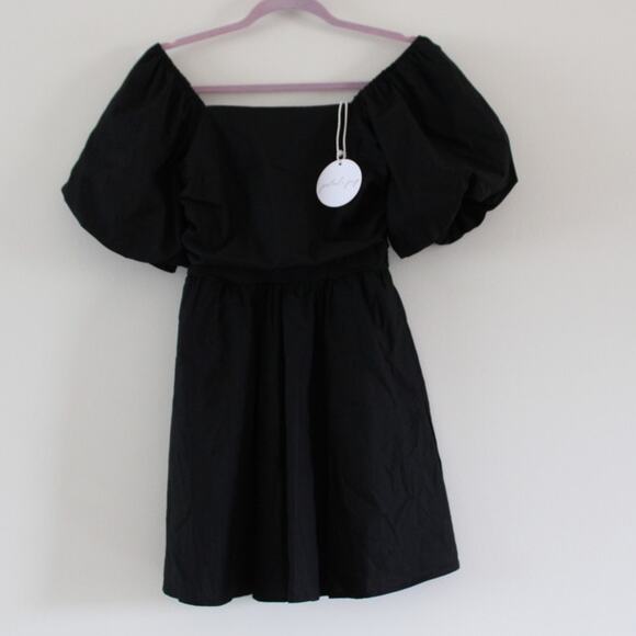 Petal & Pup Dresses & Skirts - NWT Petal and Pup Linen Blend Square Neck Puff Short Sleeve Mini Dress Black S